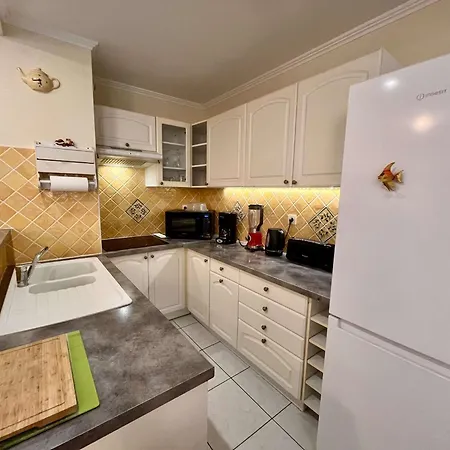 Apartament 2p Avec Balcon Proche Centre Et Plages - Parking Inclus, - Fr-1-226b-127