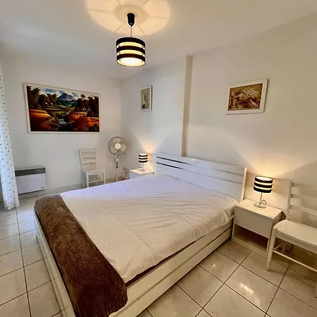Apartament 2p Avec Balcon Proche Centre Et Plages - Parking Inclus, - Fr-1-226b-127 *