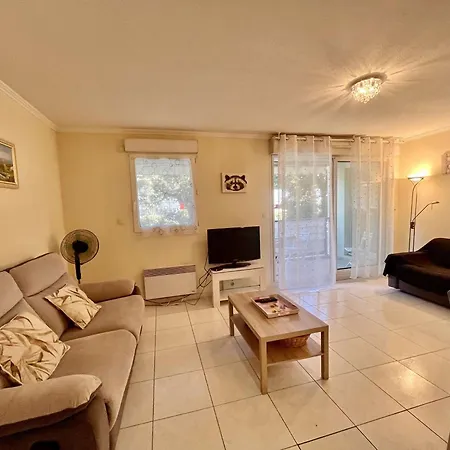 2p Avec Balcon Proche Centre Et Plages - Parking Inclus, - Fr-1-226b-127 Apartament