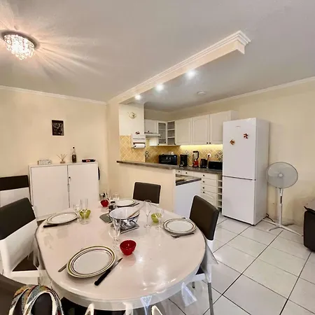 2p Avec Balcon Proche Centre Et Plages - Parking Inclus, - Fr-1-226b-127 Apartament