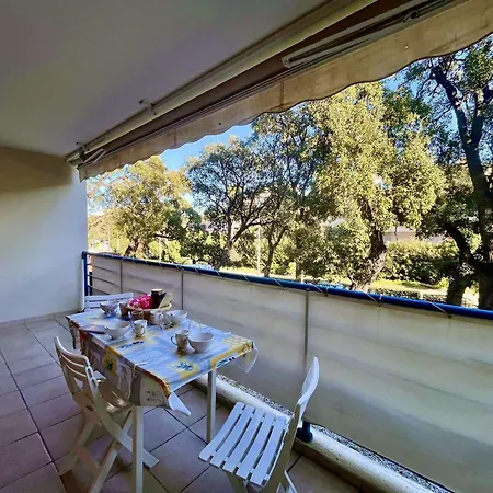 2p Avec Balcon Proche Centre Et Plages - Parking Inclus, - Fr-1-226b-127 Apartment *
